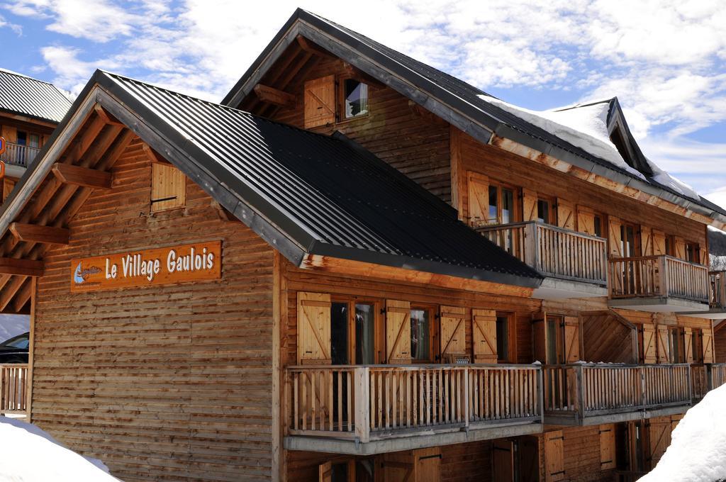Residence Goelia Le Village Gaulois Saint-François-Longchamp Rum bild